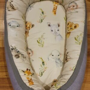 Baby nest, boy wild animals large animal