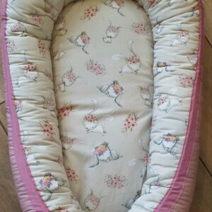 Baby nest, flopsy bunny, outer pink