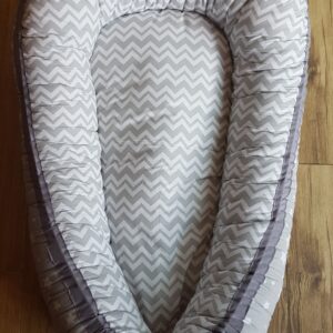 Baby nest, grey chevron inner, grey star outer