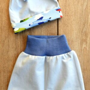 Hat and shorts Light blue with aeroplane trim